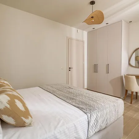 וילה Chrysothemis