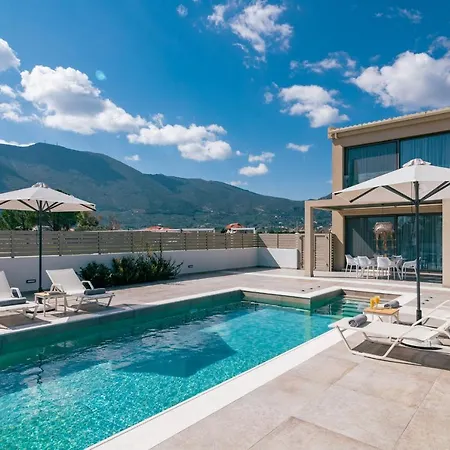 Chrysothemis * Pigadhákia